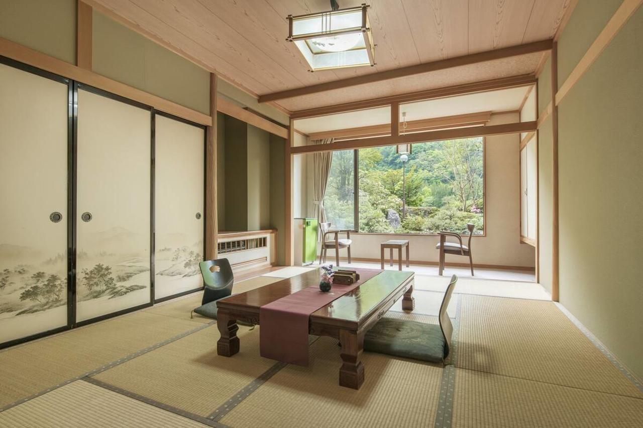 Okuhida Yakushi No Yu Honjin Hotel Takajama Kültér fotó