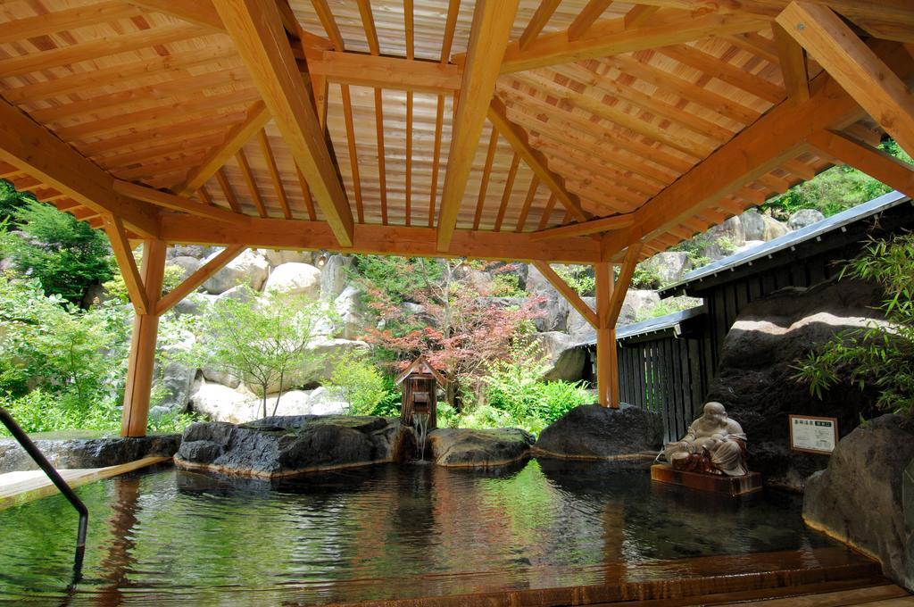 Okuhida Yakushi No Yu Honjin Hotel Takajama Kültér fotó