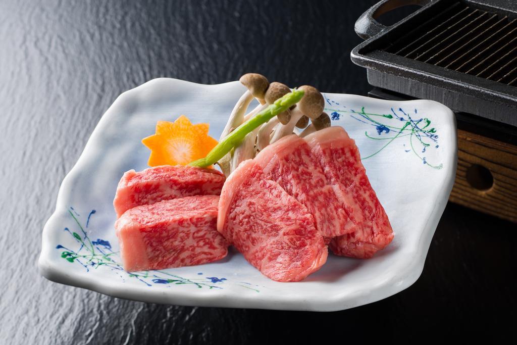 Okuhida Yakushi No Yu Honjin Hotel Takajama Kültér fotó