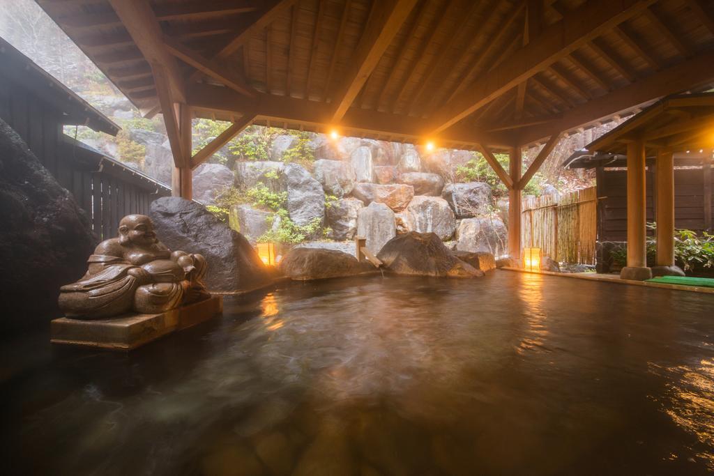 Okuhida Yakushi No Yu Honjin Hotel Takajama Kültér fotó