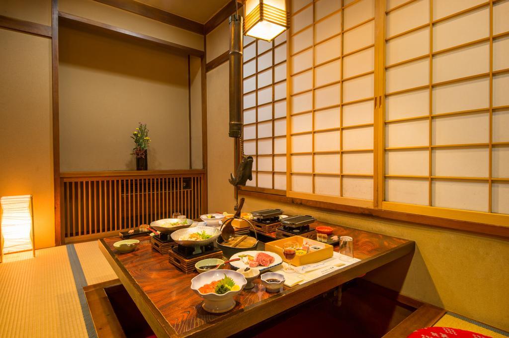 Okuhida Yakushi No Yu Honjin Hotel Takajama Kültér fotó