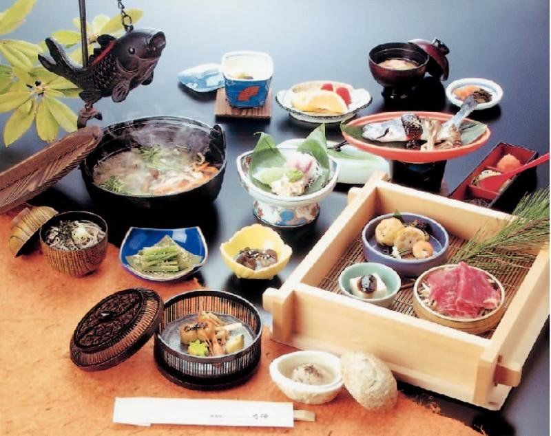 Okuhida Yakushi No Yu Honjin Hotel Takajama Kültér fotó