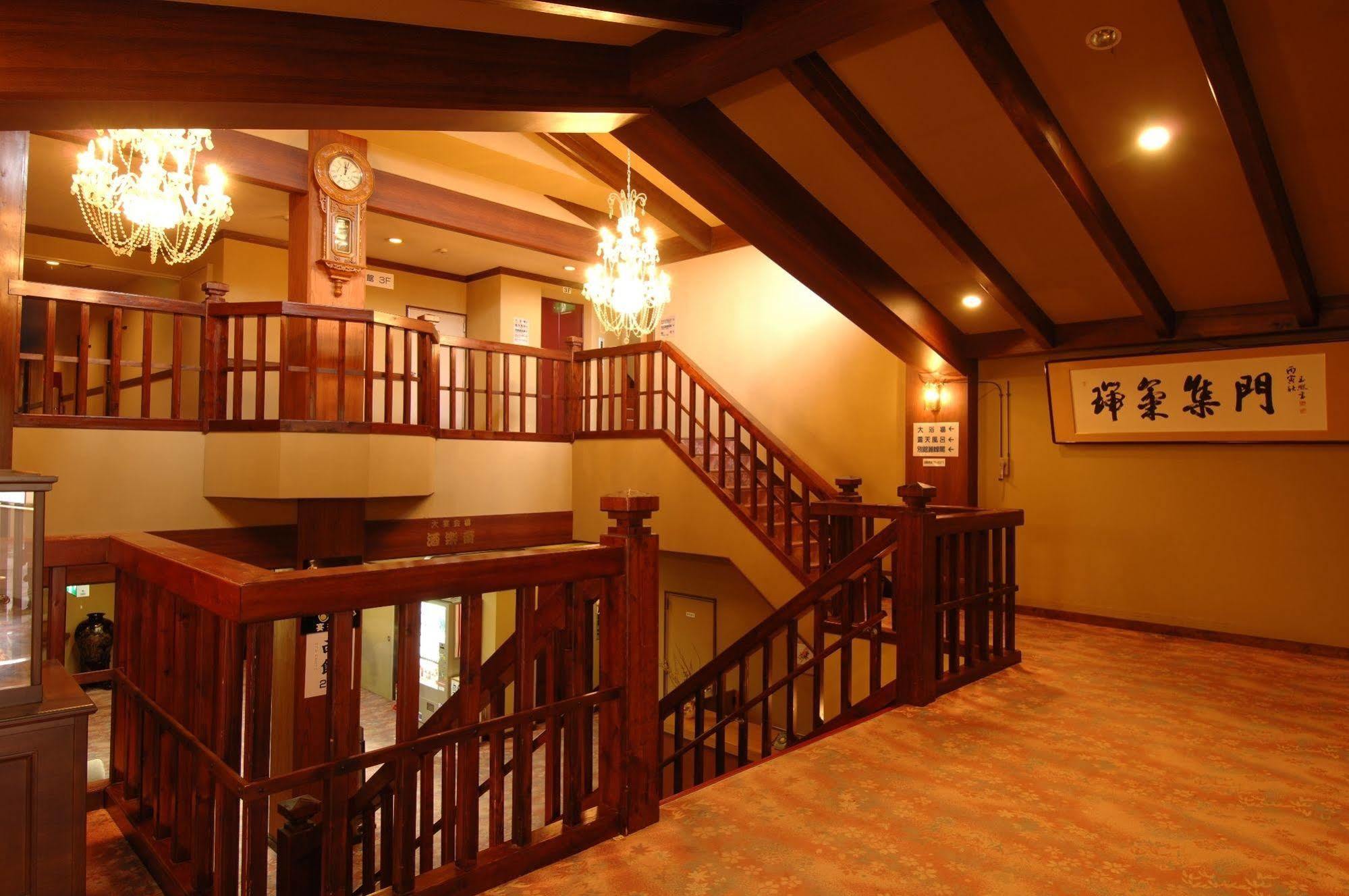 Okuhida Yakushi No Yu Honjin Hotel Takajama Kültér fotó