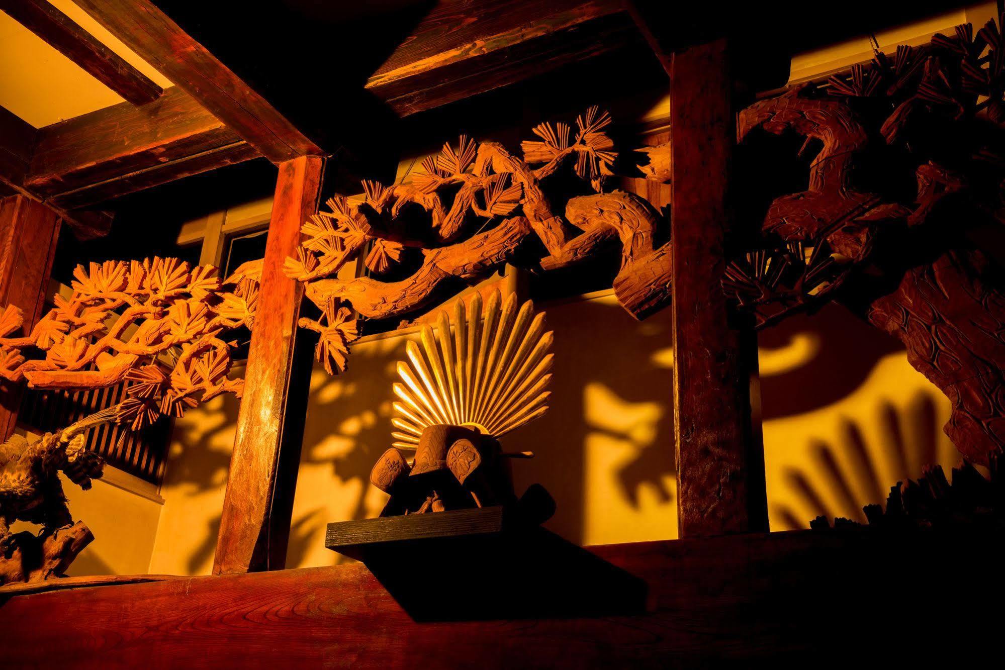Okuhida Yakushi No Yu Honjin Hotel Takajama Kültér fotó